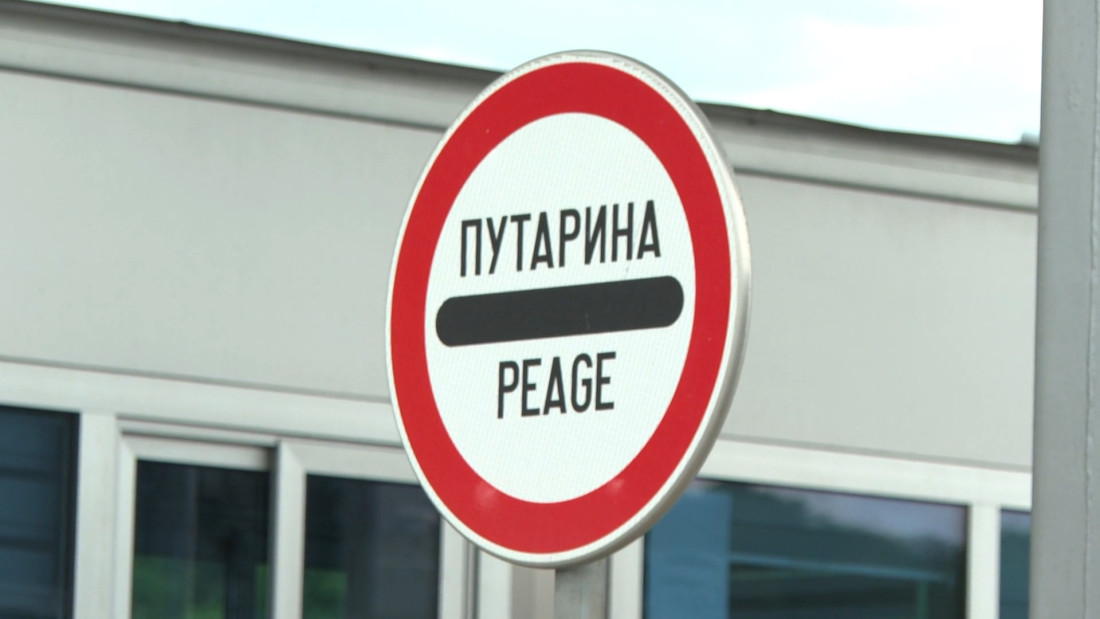 Pakao u Pakovraću: 18.000 vozila prošlo do 15 sati, a oni su sprečili potpuni kolaps (FOTO/VIDEO)