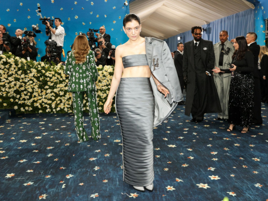 Nije sahrana, već Met Gala! Optuženi za promašenu temu, dosadu i užasan izbor: Najgore obučeni na crvenom tepihu (FOTO)