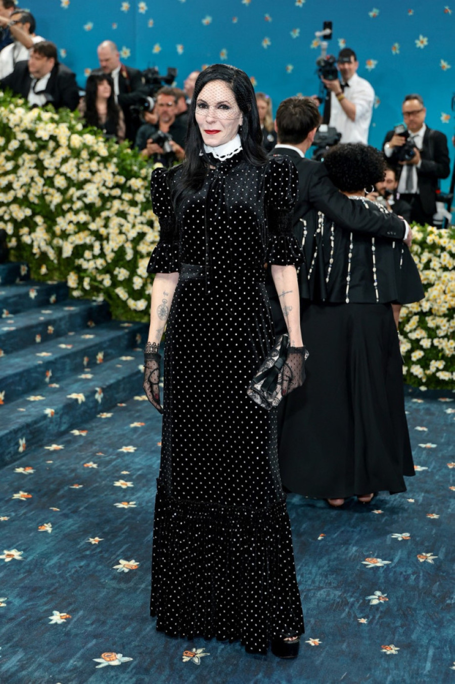 Nije sahrana, već Met Gala! Optuženi za promašenu temu, dosadu i užasan izbor: Najgore obučeni na crvenom tepihu (FOTO)