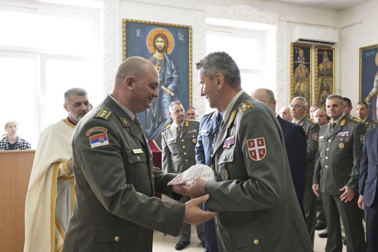 Đurđevdan svečano obeležen: Generalštab Vojske Srbije proslavio krsnu slavu u kasarni „Banjica 2“ (FOTO)