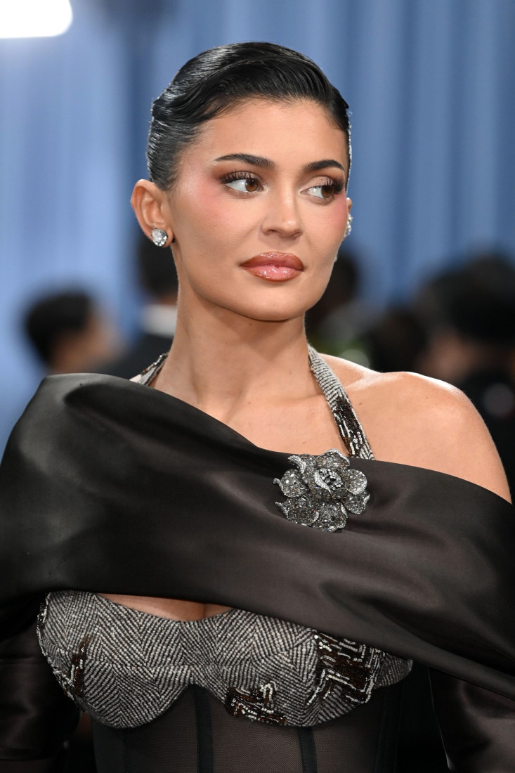 Ovako Kajli Džener slavi! Rijaliti zvezda podelila fotografije sa 28. rođendana! (FOTO)