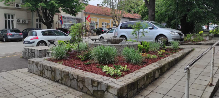 Kolege nastradalog Vladimira iz Topole pokrenule inicijativu: Žele da se parkić na kom je radio nazove po njemu (FOTO)