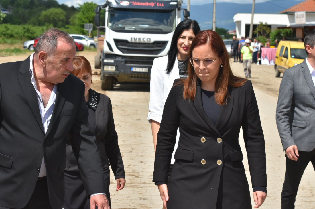 Pavkov obišla radove na izgradnji kanalizacione mreže u Leskovcu: Projekat od velikog značaja za 20.000 građana