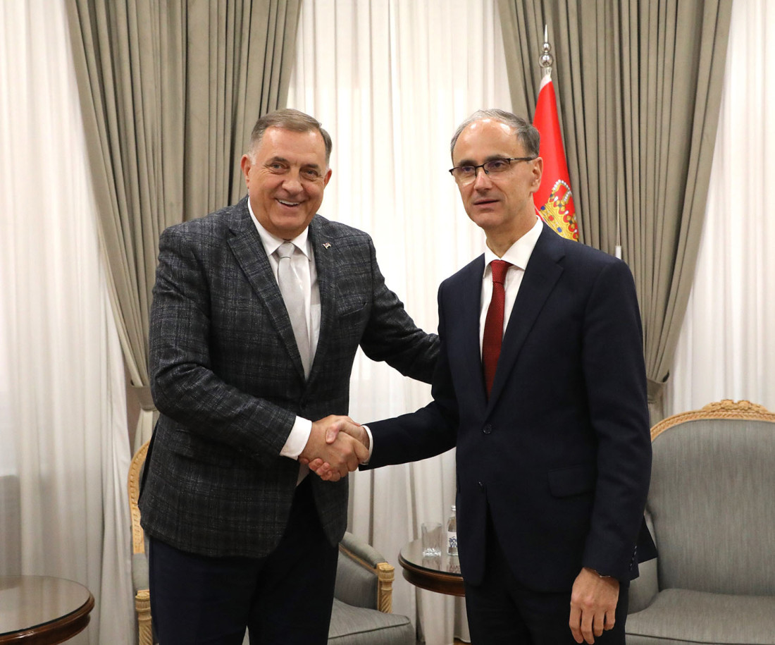 Premijer Macut se sastao sa Dodikom: Opstanak Republike Srpske je od izuzetnog značaja (FOTO)