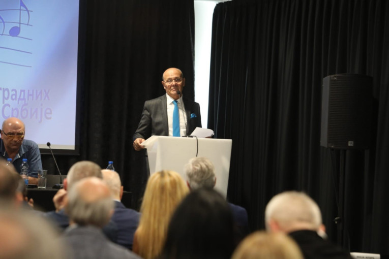 Estradni umetnici i izvođači izabrali predsednika Sindikata: Svima vam je dobro poznat!