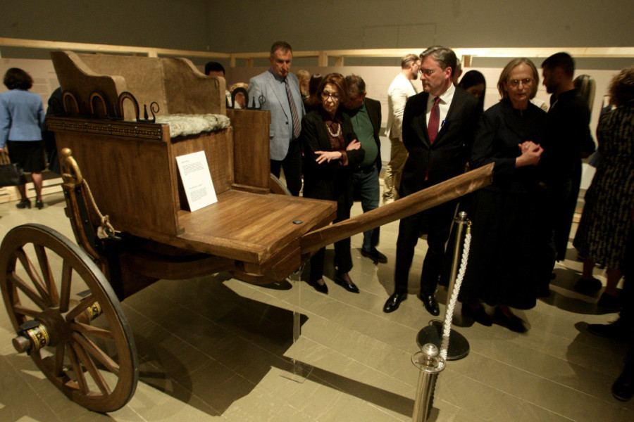 Srpsko blago ugledalo svetlost dana: Pale sve teorije, pokazali smo prva kola, otkriveno ko se njima vozio (FOTO)