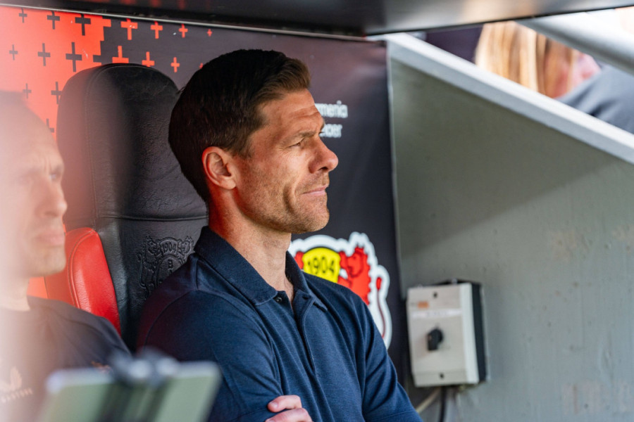 Liverpul kontaktirao bivšeg fudbalera: Ako se rastanu sa Slotom, on je prvi "pik" (FOTO)