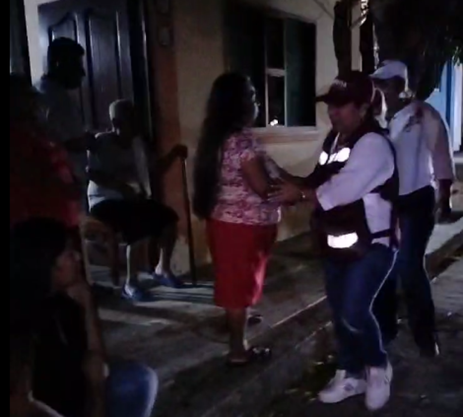 Poznata političarka izrešetana na ulici! Policija na nogama, ispaljeno 20 hitaca (VIDEO)