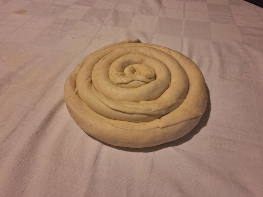 Recept dana: Oko sela testa, staro sremačko jelo koje izgleda skromno, a razbija od ukusa - direktno iz bakine sveske (FOTO)