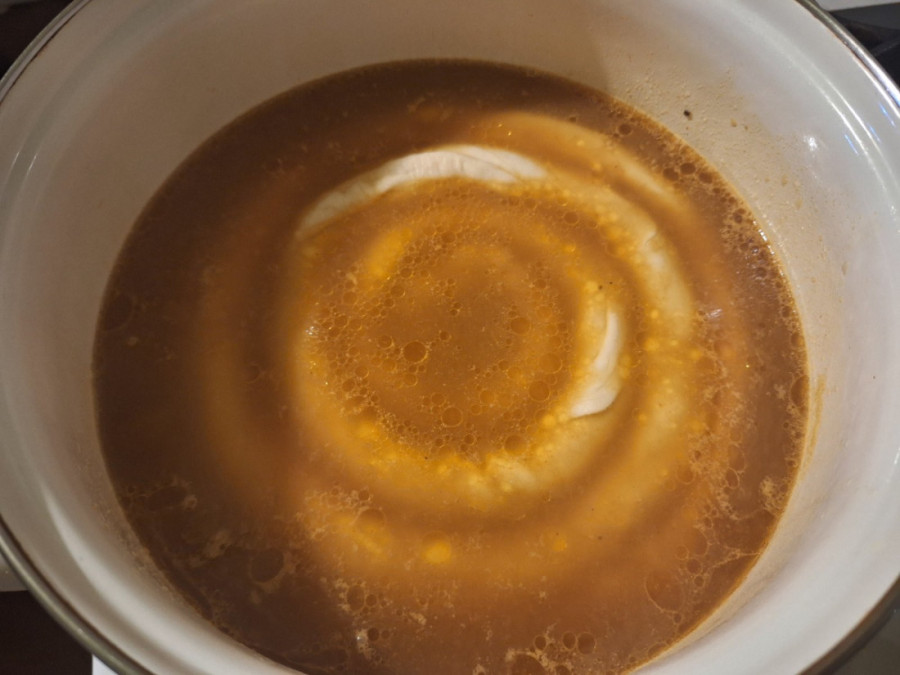 Recept dana: Oko sela testa, staro sremačko jelo koje izgleda skromno, a razbija od ukusa - direktno iz bakine sveske (FOTO)