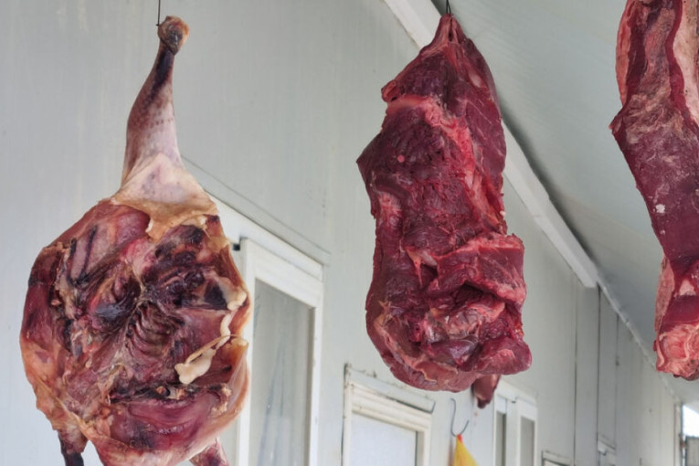 U Čačku zaplenjeno na tone mesa: Sprečeno trovanje građana