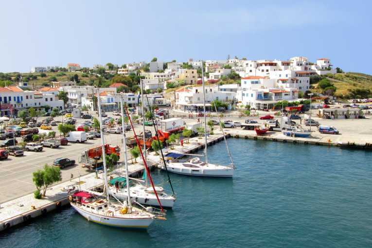 Krenuli za Grčku pa im preseo put! Ulazili u autobus pa im ukrali novčanik, odneli sve pare i dokumenta!