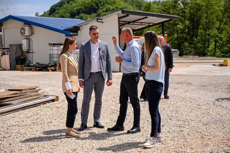 Ministarka Mesarović u Kosjeriću: Država će uvek biti uz svoje privrednike