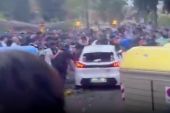 Užas u Barseloni: Automobil uleteo među navijače (VIDEO)