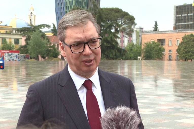 Vučić poslao jasnu poruku: Izbori u narednih godinu i po dana (VIDEO)