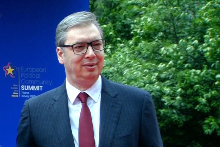 Dođite da pokažemo kako pristojna Srbija funkcioniše: Vučić pozvao na skup u Nišu (VIDEO)