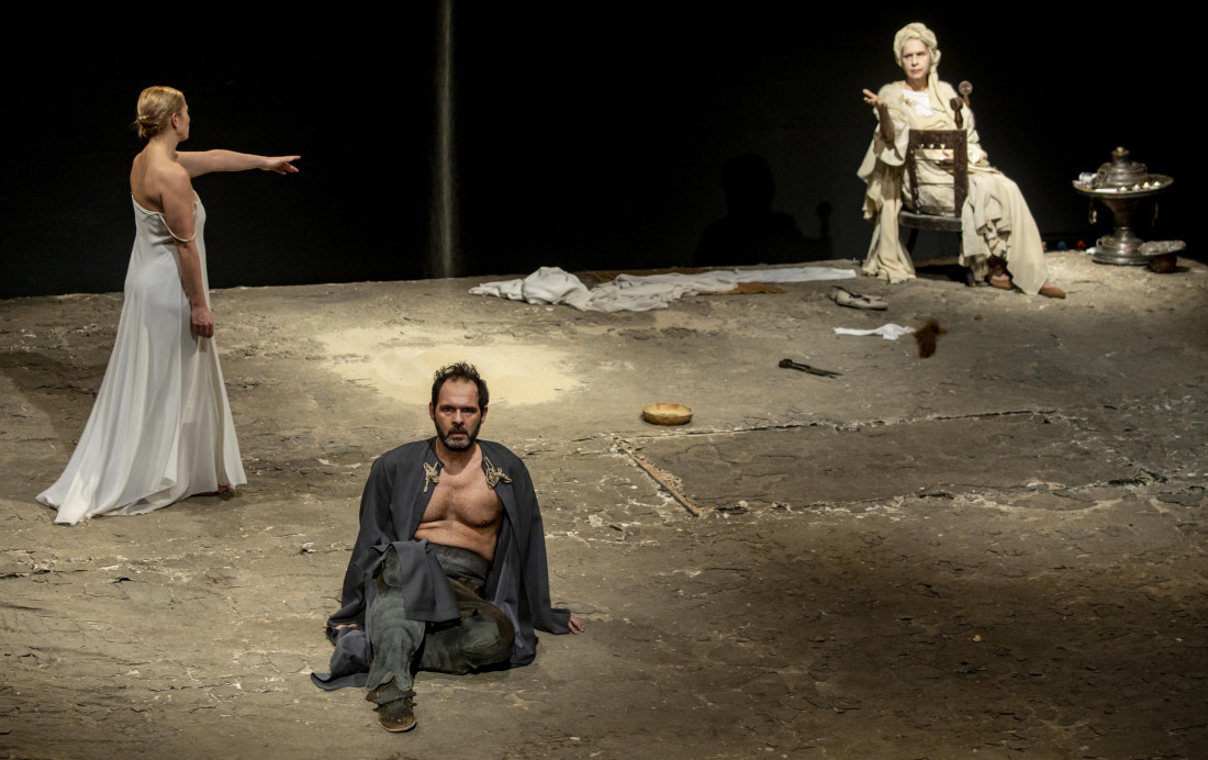 Kultna „Hasanaginica“ ponovo na sceni Narodnog pozorišta: Najdugovečnija drama u beogradskim teatrima (FOTO)