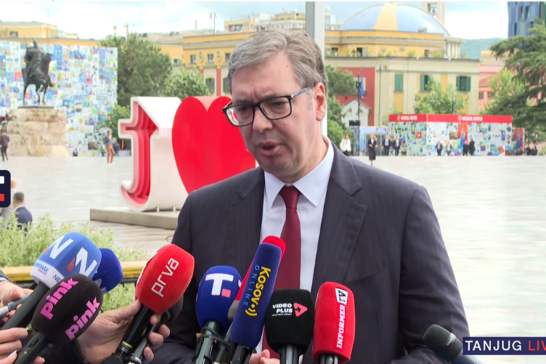 Vučić se obratio iz Tirane: Veoma sam zadovoljan, razgovarali smo o važnim projektima (VIDEO)
