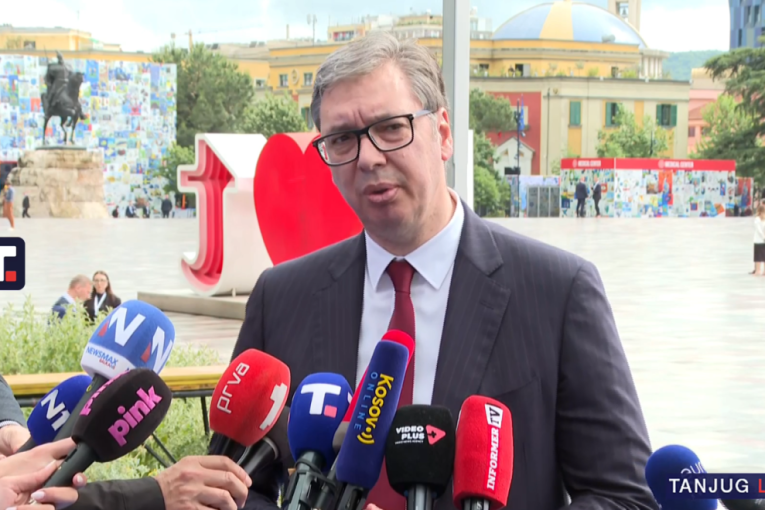 Vučić se obratio iz Tirane: Veoma sam zadovoljan, razgovarali smo o važnim projektima (VIDEO)