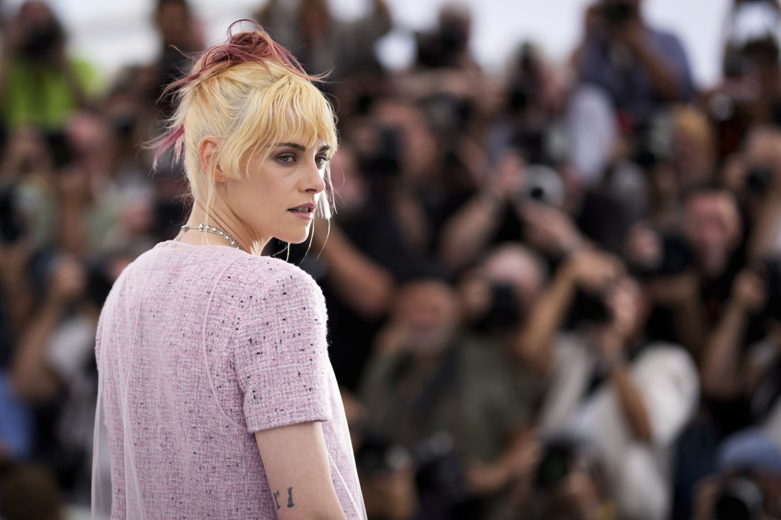 Rediteljski debi Kristen Stjuart na Kroazeti: Užasi života zavisnika od droge i bitka za kvir identitet (FOTO)