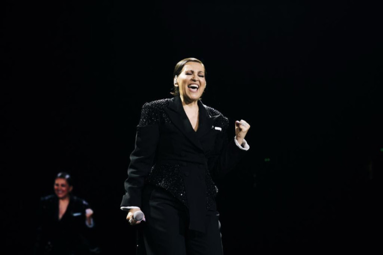 Beograd je svedočio spektaklu! Koncert Nine Badrić doveo publiku do suza: “Ovo večeras može samo…”