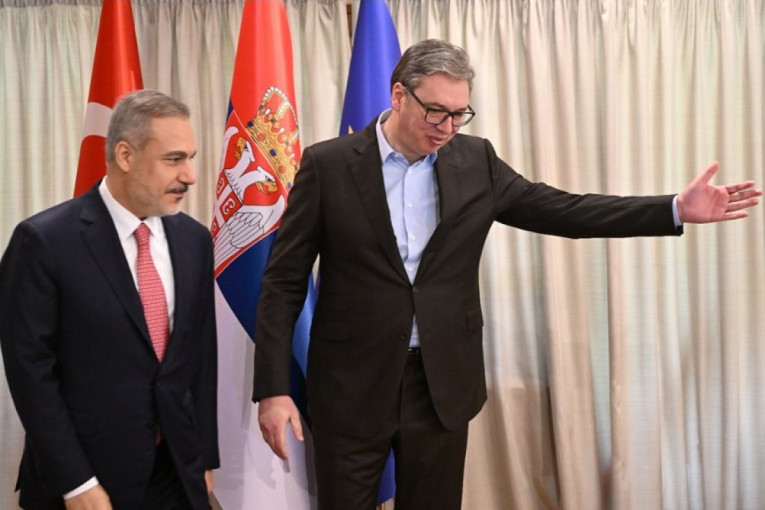 Vučić sa Fidanom: Srbija posebno pridaje značaj odnosima sa Turskom