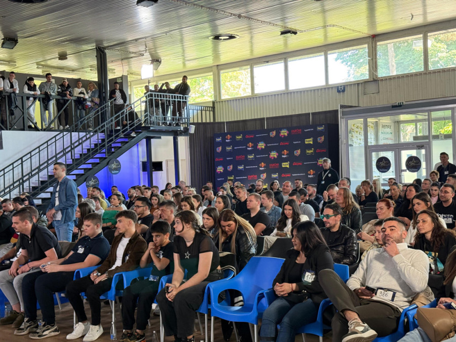 Gromoglasan aplauz i podrška Saši Mirkoviću: U toku audicija za Hype zvezde u Beogradu