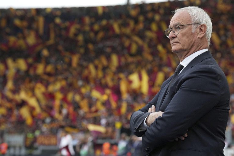 Ovo je više od emocije: Pogledajte spektakularnu koreografiju navijača Rome u čast Ranijerija (VIDEO)