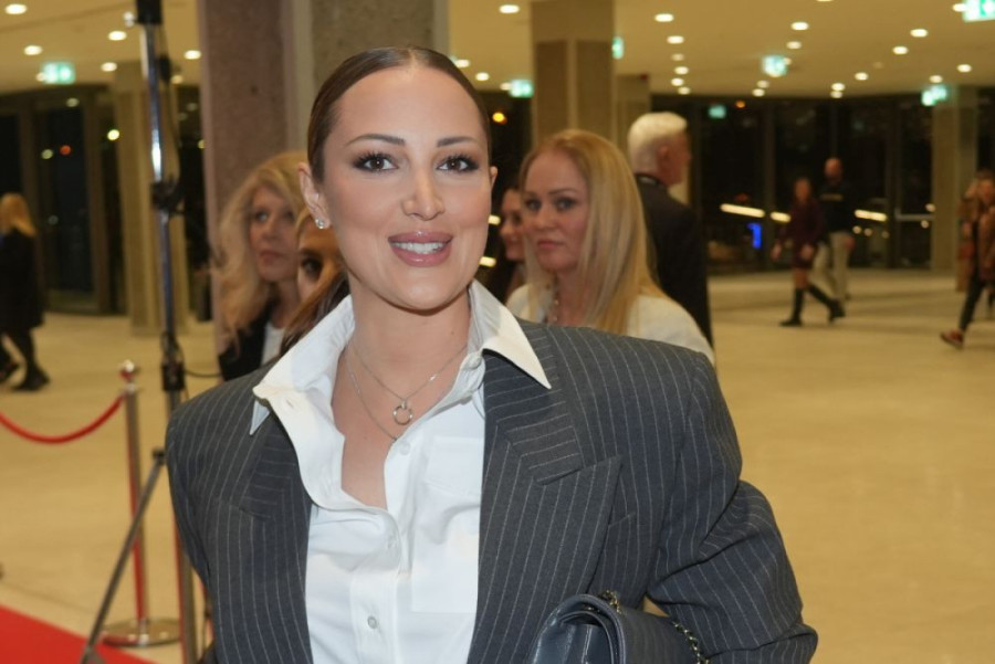 Aleksandra Prijović se vraća na scenu: Nakon porođaja rešila da se ponovo lati mikrofona!