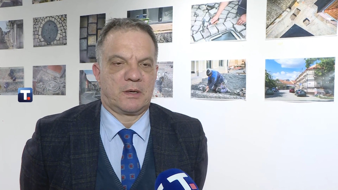 Vlada usvojila - Srbija uvodi nacionalne udžbenike za devet predmeta! I cena će biti ograničena