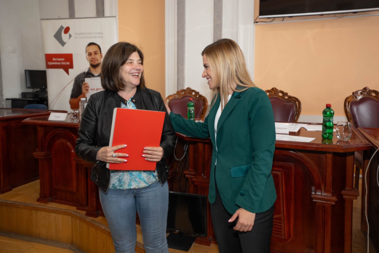 Svima po 380.000 dinara! Zaječarcima stigle subvencije (FOTO/VIDEO)