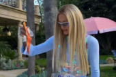 Paris Hilton skida višak masti sa pice i sve je zgrozila: Ovu "genijalnu" ideju još niste videli (VIDEO)
