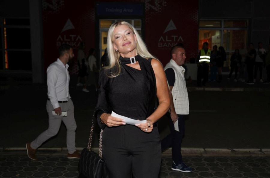 "Za unuče je ne pitam!" Majka Tee Tairović otvoreno o ćerki, njenom braku, a onda i planovima za budućnost