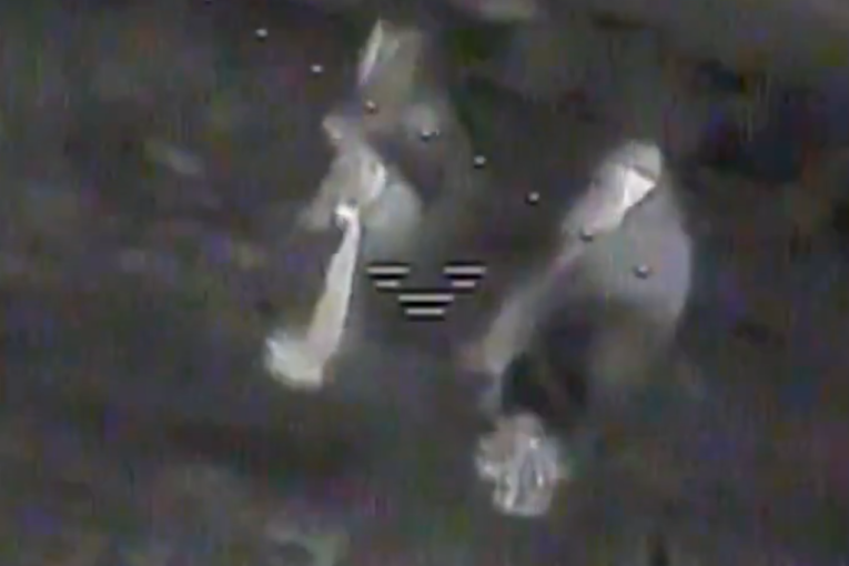 Zbog jednog propusta laka su meta: Rusi se brane "plaštom nevidljivosti" od dronova, ali im to retko uspeva (VIDEO/FOTO)