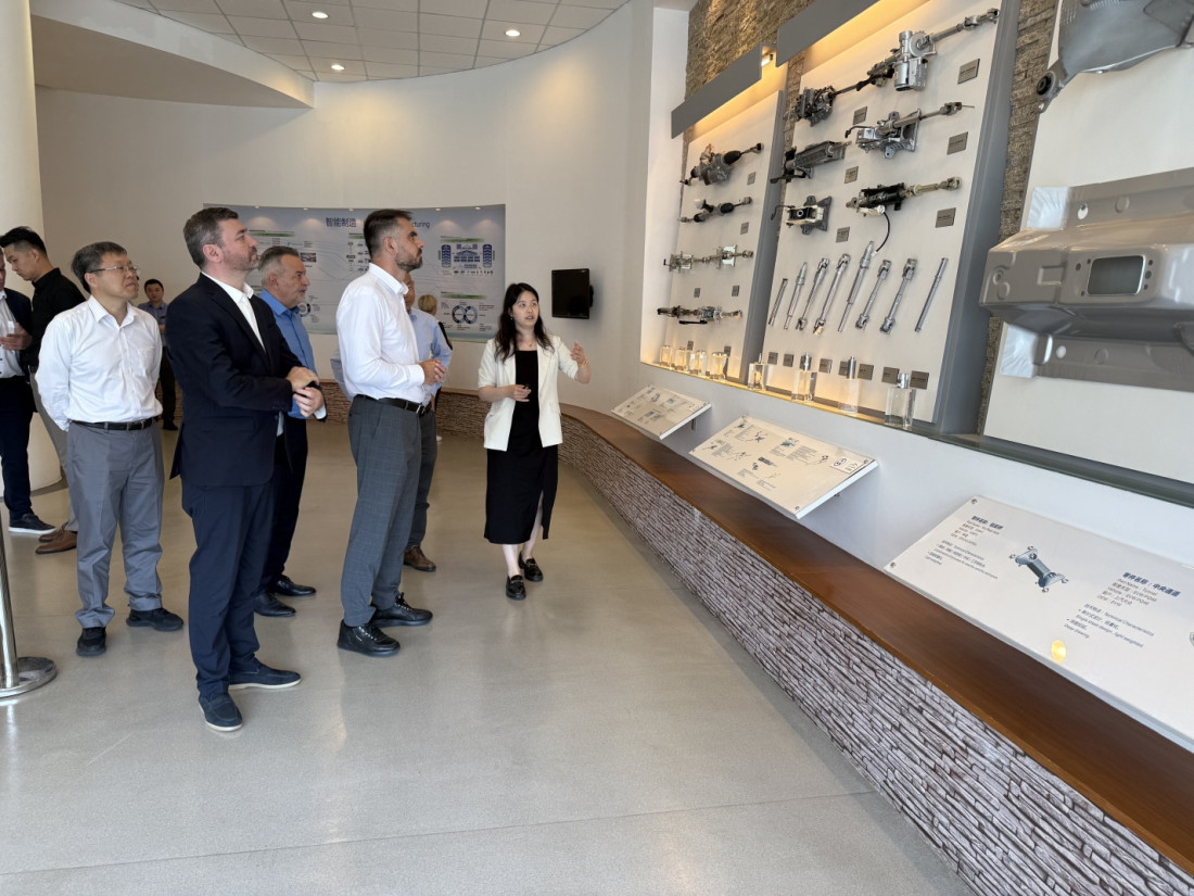 Velika investicija na pomolu: Mićin iz Šangaja najavio dolazak SHAC fabrike u Novi Sad (FOTO)