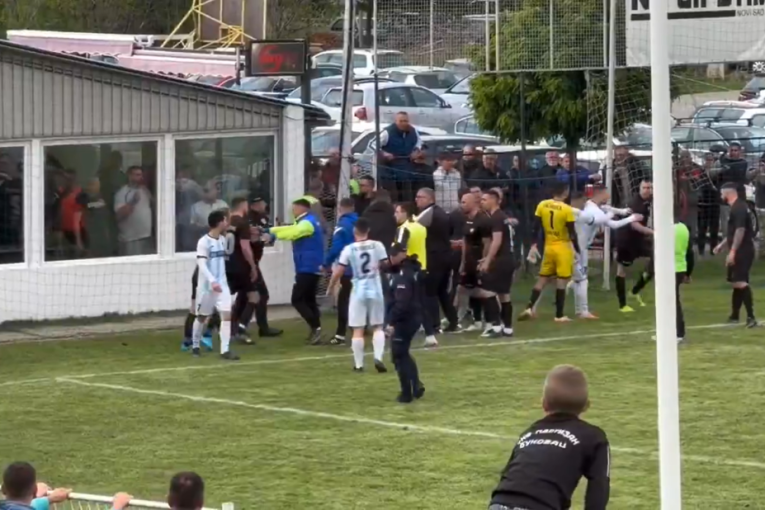 Neverovatna tuča na meču Partizana! Navijači ostali u šoku! (VIDEO)