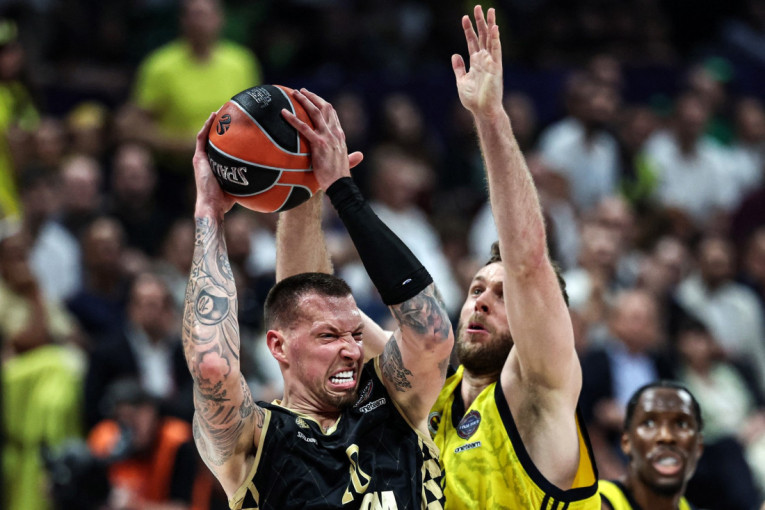 Gudurić stavio krunu Feneru! Druga evroligaška titula ide u Istanbul!