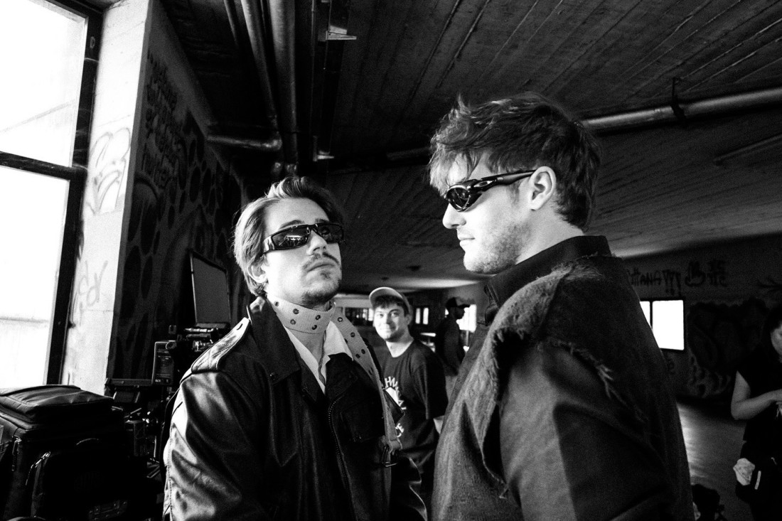 "Muzika za decu" u retro stilu: Pesma sa novog albuma "Joker Out" dobila video spot (FOTO/VIDEO)