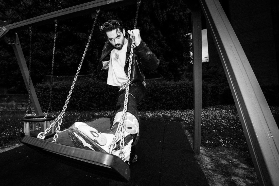 "Muzika za decu" u retro stilu: Pesma sa novog albuma "Joker Out" dobila video spot (FOTO/VIDEO)