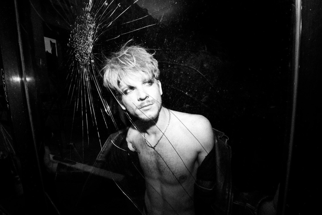 "Muzika za decu" u retro stilu: Pesma sa novog albuma "Joker Out" dobila video spot (FOTO/VIDEO)