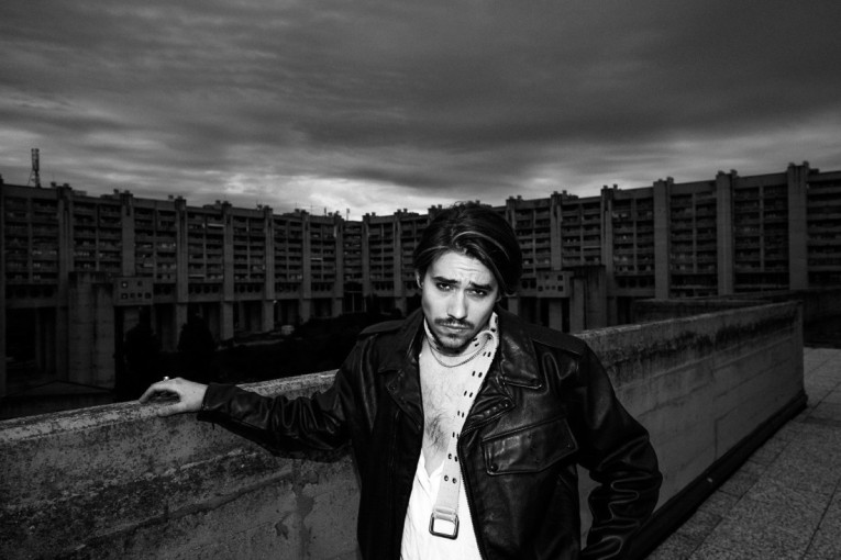 "Muzika za decu" u retro stilu: Pesma sa novog albuma "Joker Out" dobila video spot (FOTO/VIDEO)