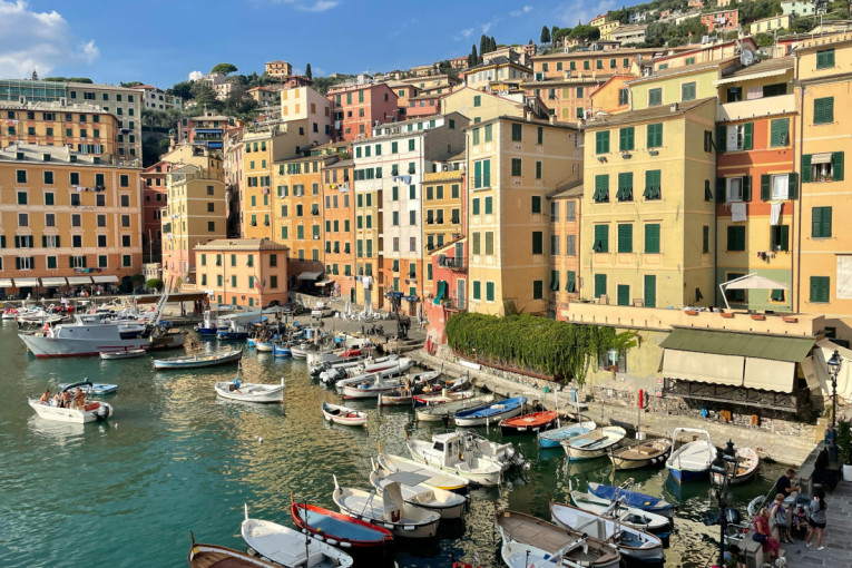 Zaljubićete se u mir, boje i pogled: Skrivena oaza italijanskog juga koju morate posetiti (FOTO/VIDEO)