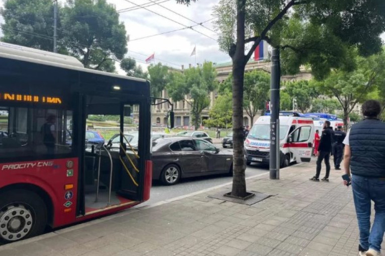 Težak udes u centru Beograda, među povređenima deca!