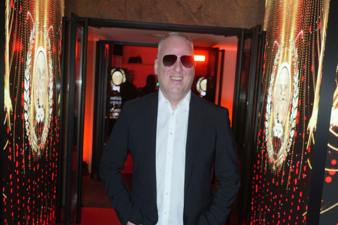 "Čupavi ju je skroz upropastio!" Komšije nakon incidenta progovorile o Ani i Raletu!