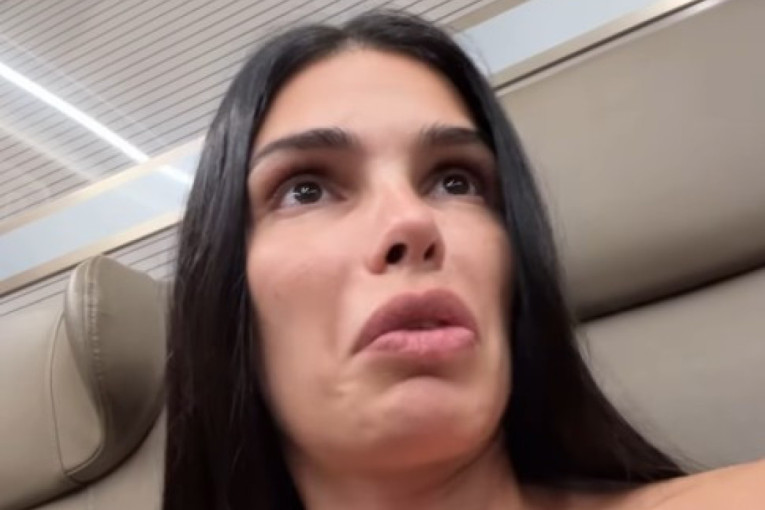 "Svetla su se ugasila, lupala sam i vrištala!" Žena našeg fudbalera ušla u voz, pa usledio šok!