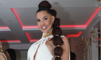 Dijana Dilajn ostala bez osam zuba - evo šta se dešava: Trajalo je satima! (FOTO)