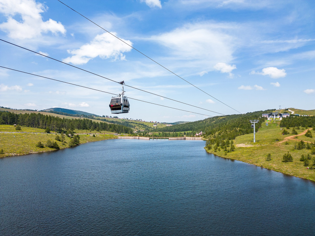 Zlatna gondola na zlatnoj planini