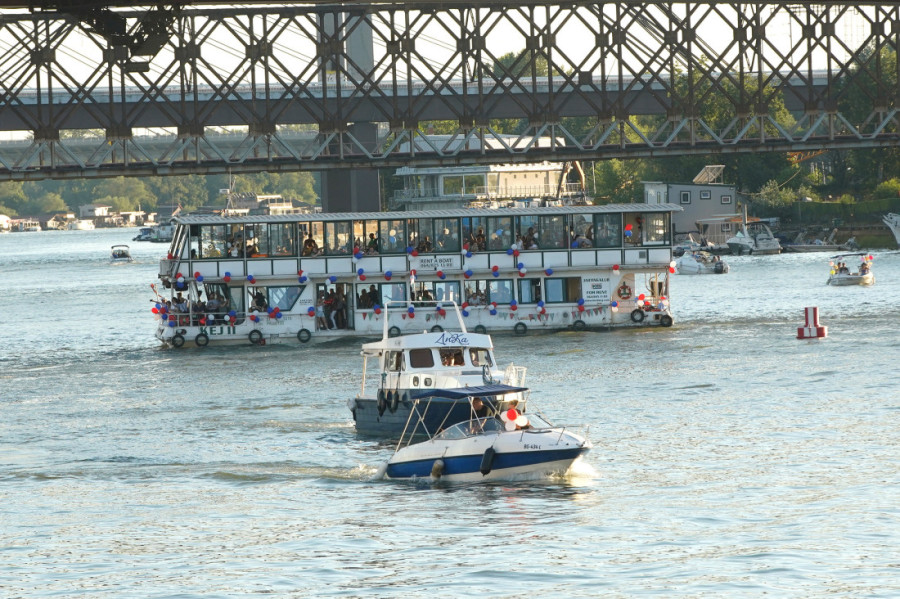 Karneval brodova stiže na Savu! Maskenbal na vodi, koncerti i market rukotvorina oduševiće sve generacije!