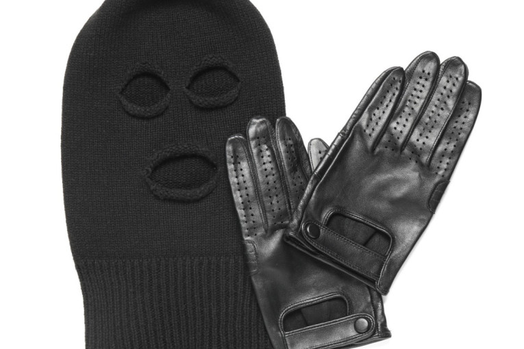 Ekskluzivne policijske fotografije: Ovo su alat i oružje najmoćnije beogradske grupe lopova iz devedesetih (FOTO)