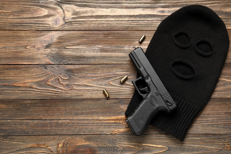 Ekskluzivne policijske fotografije: Ovo su alat i oružje najmoćnije beogradske grupe lopova iz devedesetih (FOTO)